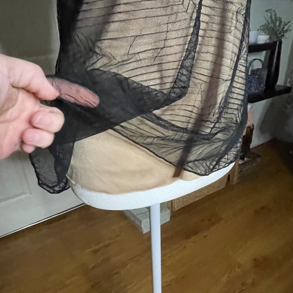 Black & Gold Mesh Overlay Y2K Milkmaid Tie Back Top Size Medium - Picture 7 of 7